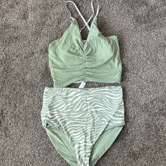 RAD Swimwear Harper reversible tankini - Picture 5 of 10